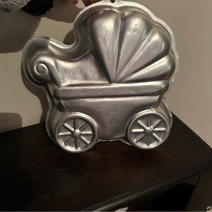 3/$20 💥 Wilton Baby Carriage‎ Babyshower Cake Pan